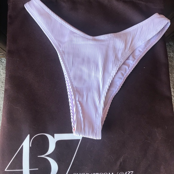 437 Stella Bikini Bottom in Lilac - NWT - Picture 2 of 5